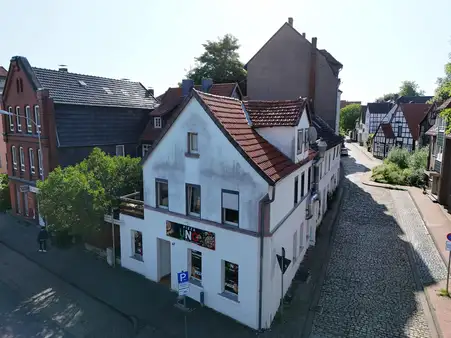 MFH mit Gewerbe- Attraktive Investitionsgelegenheit in Top-Lage