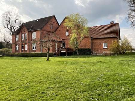 Wohnhaus - Straßenansicht - Resthof in 31840 Hessisch Oldendorf mit 265m² kaufen