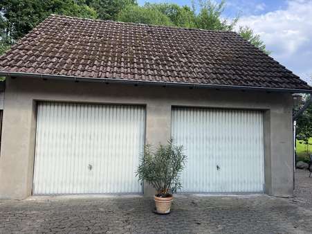 Doppelgarage - Zweifamilienhaus in 32108 Bad Salzuflen mit 177m² kaufen