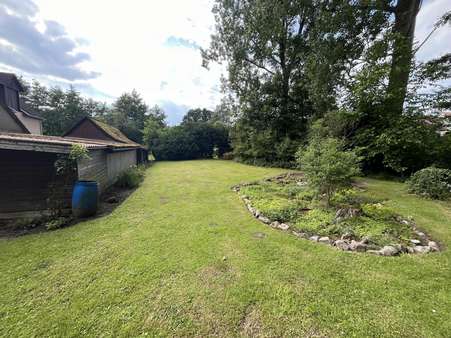 Garten - Zweifamilienhaus in 32108 Bad Salzuflen mit 177m² kaufen