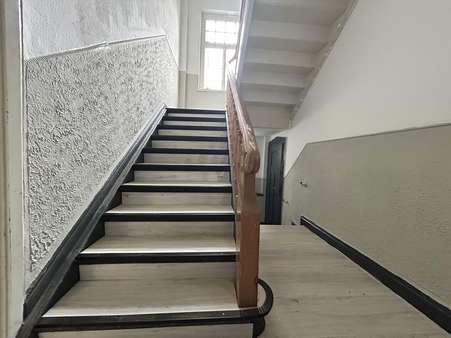 Treppenhaus - Mehrfamilienhaus in 32105 Bad Salzuflen mit 287m² kaufen