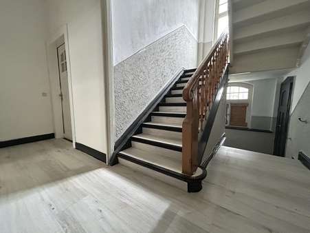 Treppenhaus - Mehrfamilienhaus in 32105 Bad Salzuflen mit 287m² kaufen