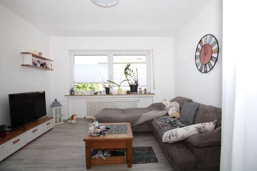 Wohnzimmer - Mehrfamilienhaus in 59757 Arnsberg mit 230m² kaufen