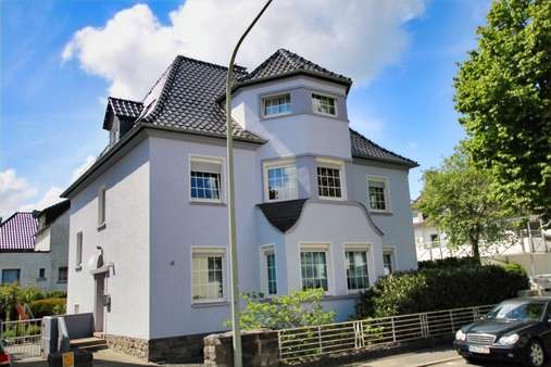 Ansicht - Zweifamilienhaus in 59759 Arnsberg mit 260m² kaufen