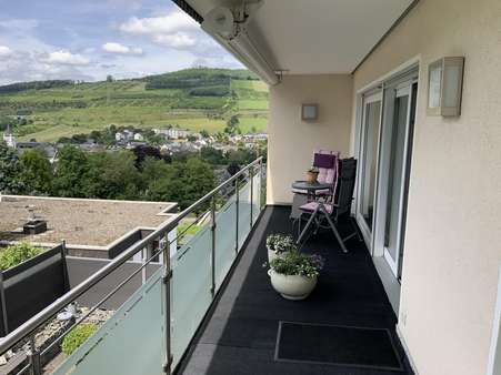Blick vom Balkon - Einfamilienhaus in 59909 Bestwig mit 180m² kaufen