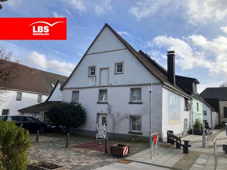 Außenansicht - Einfamilienhaus in 58809 Neuenrade mit 125m² kaufen