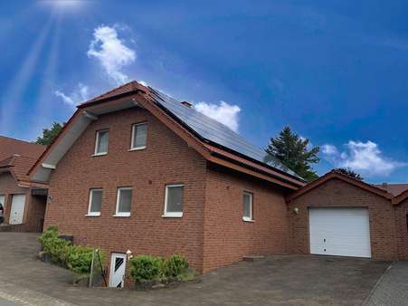 Blick von Westen Blick von Westen - Einfamilienhaus in 33181 Bad Wünnenberg mit 126m² kaufen