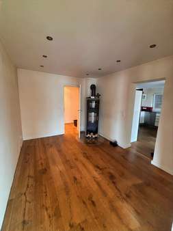 Kaminzimmer Kaminzimmer - Souterrain-Wohnung in 59823 Arnsberg mit 113m² kaufen