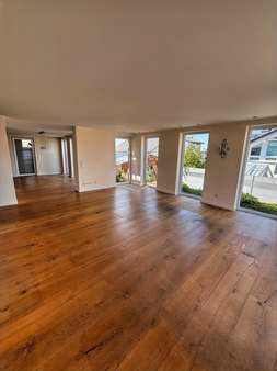 Wohnzimmer Wohnzimmer - Souterrain-Wohnung in 59823 Arnsberg mit 113m² kaufen