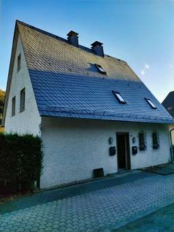 Ansicht - Zweifamilienhaus in 59939 Olsberg mit 141m² kaufen