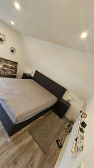 Schlafzimmer - Zweifamilienhaus in 59939 Olsberg mit 141m² kaufen
