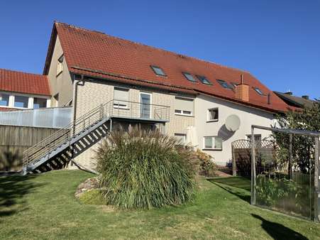 Blick von Osten - Mehrfamilienhaus in 33181 Bad Wünnenberg mit 590m² als Kapitalanlage kaufen