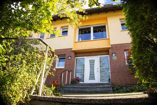 Eingang - Einfamilienhaus in 59581 Warstein mit 135m² günstig kaufen