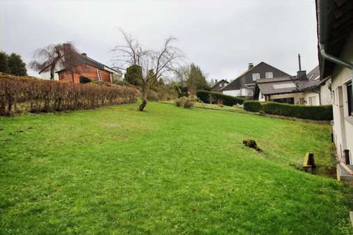 Garten - Einfamilienhaus in 59872 Meschede mit 222m² kaufen