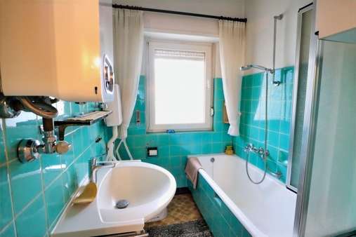 Tageslichtbad - Zweifamilienhaus in 63225 Langen mit 220m² kaufen