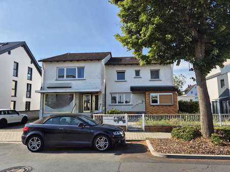 Außenfoto Außenfoto - Mehrfamilienhaus in 63303 Dreieich mit 280m² als Kapitalanlage kaufen