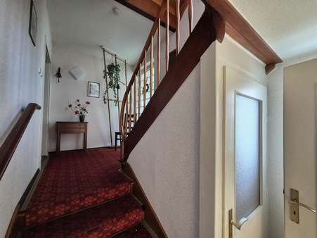 Treppenhaus - Zweifamilienhaus in 63303 Dreieich mit 134m² kaufen