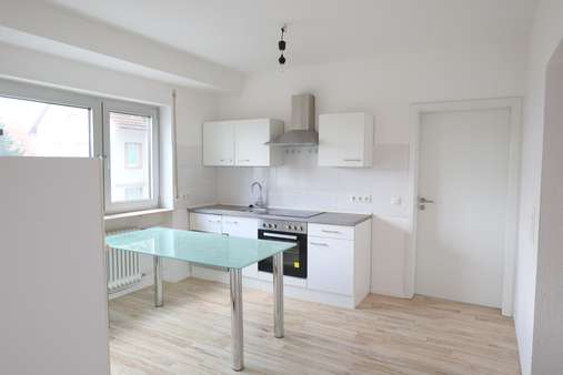 Kleine EInbauküche - Etagenwohnung in 63225 Langen mit 63m² mieten