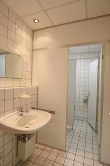 Toilettenbereich Toilettenbereich - Büro in 63225 Langen mit 277m² kaufen