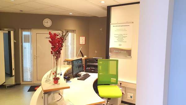 Empfangsbereich Ansicht 2 Empfangsbereich Ansicht 2 - Büro in 63225 Langen mit 220m² kaufen