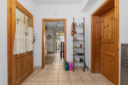 Eingangsbereich Eingangsbereich - Zweifamilienhaus in 64546 Mörfelden-Walldorf mit 224m² kaufen