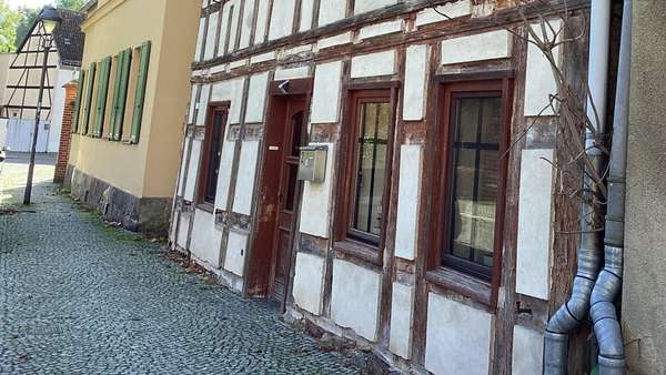 Seitliche Ansicht Seitliche Ansicht - Einfamilienhaus in 14929 Treuenbrietzen mit 95m² kaufen