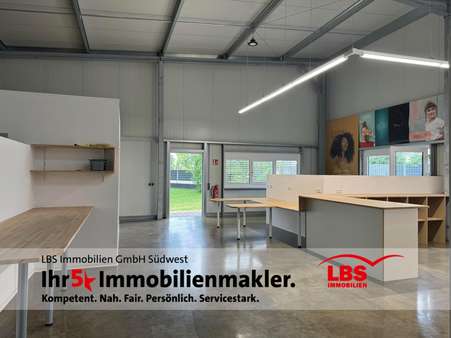 Ausstellfläche - Büro in 77694 Kehl mit 184m² mieten