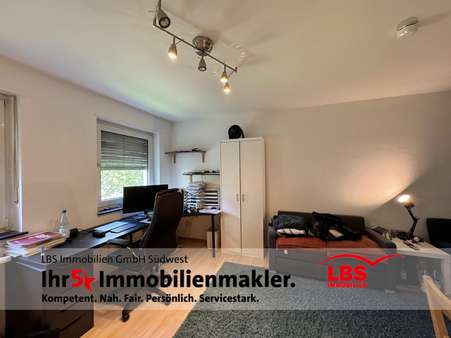 Wohnbereich - Etagenwohnung in 76227 Karlsruhe mit 29m² kaufen