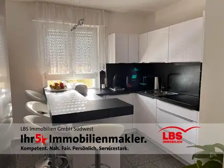 Wohnen mit Stil: Kernsanierte Wohnung in zentrumsnaher Lage von Baden-Baden!