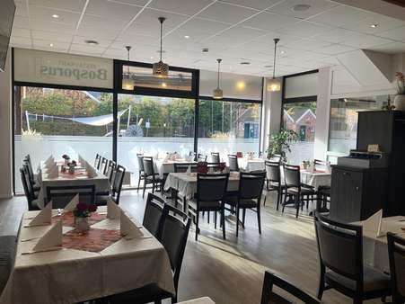 Gästetische- Blick Mühlenplatz - Gastronomie in 26871 Papenburg mit 200m² kaufen