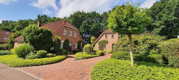 Auffahrt-Garage - Einfamilienhaus in 26605 Aurich mit 170m² kaufen