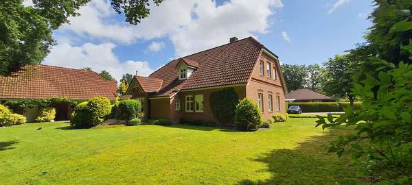 Süd- Westansicht - Einfamilienhaus in 26605 Aurich mit 170m² kaufen