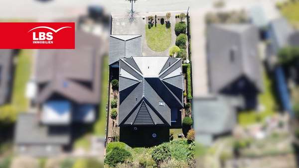 Außenansicht Außenansicht - Einfamilienhaus in 27753 Delmenhorst mit 193m² kaufen