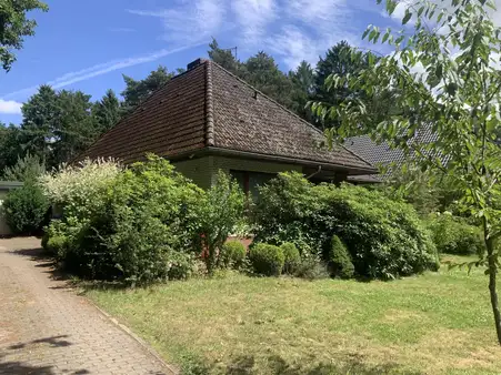 Eversen! Renovierungsbedürftiger Bungalow auf Traumgrundstück!