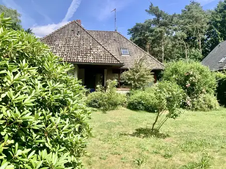 Eversen! Renovierungsbedürftiger Bungalow auf Traumgrundstück!