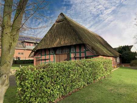 null - Zweifamilienhaus in 27721 Ritterhude mit 548m² kaufen