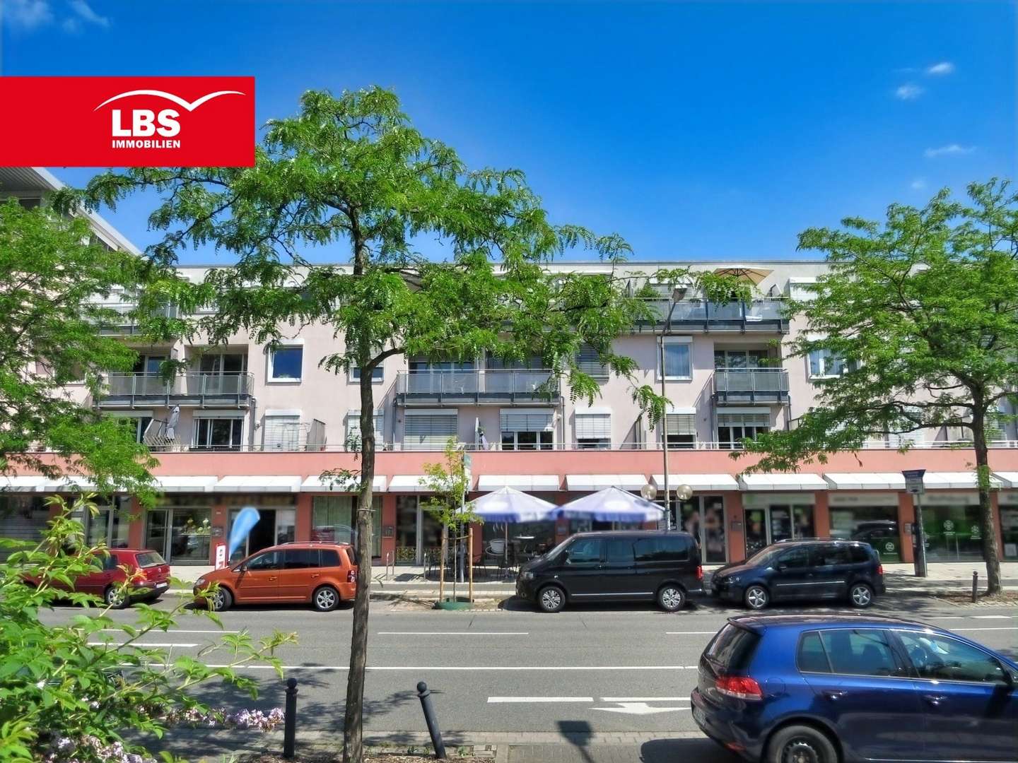 Hausvorderseite - Etagenwohnung in 38440 Wolfsburg mit 102m² kaufen