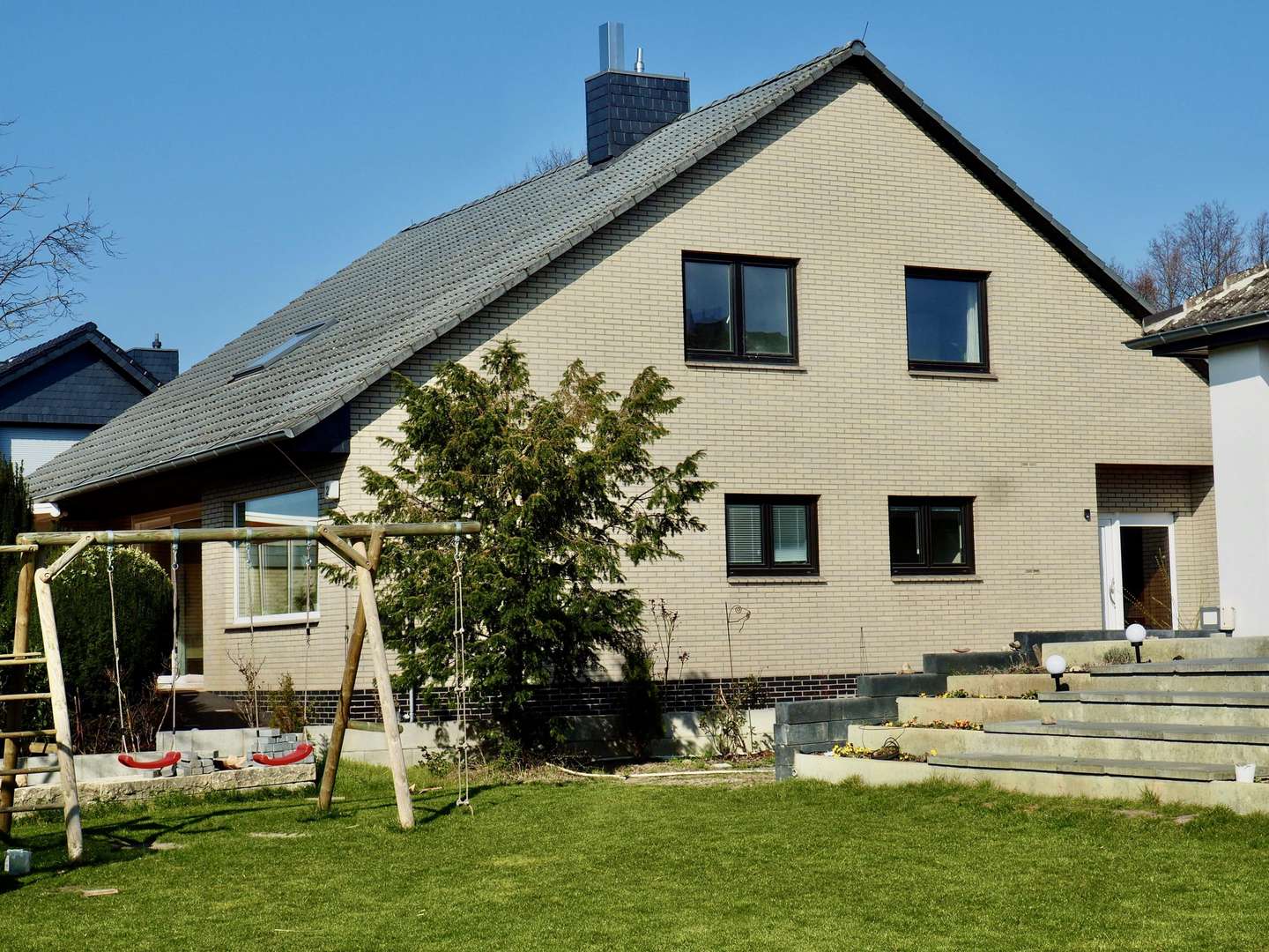 Hausanssicht Giebel 1 - Einfamilienhaus in 38442 Wolfsburg mit 175m² kaufen