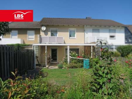 Hausrückseite - Reihenmittelhaus in 38442 Wolfsburg mit 85m² kaufen