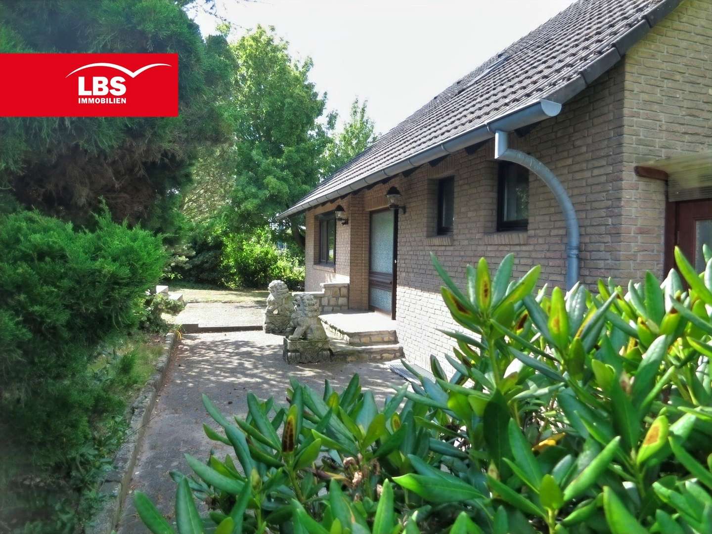 Hausseite - Einfamilienhaus in 38448 Wolfsburg mit 147m² kaufen