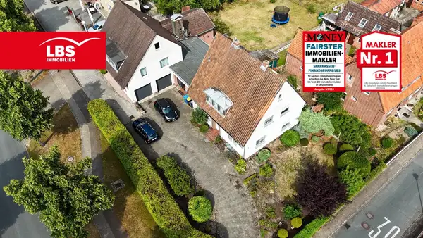 Drei Einheiten, viele Möglichkeiten – Wohnhaus mit Nebengebäude & Gewerbe