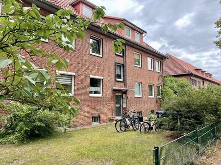 Vorgarten - Etagenwohnung in 21335 Lüneburg mit 69m² kaufen