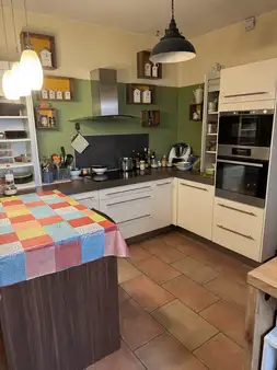 Modernisiertes Einfamilienhaus mit angemeldeter Ladenfläche & Ausbaureserve