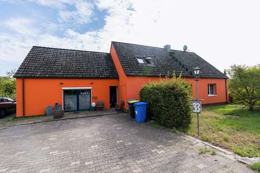 Vorderansicht - Einfamilienhaus in 29488 Lübbow mit 180m² kaufen