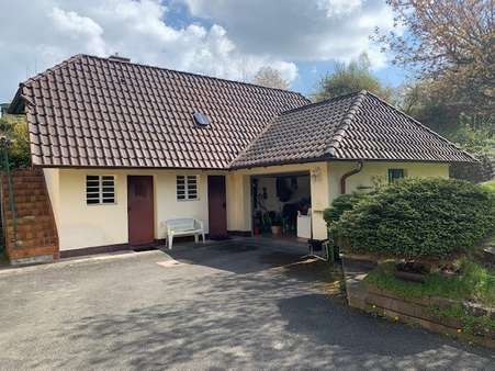 3 - Zweifamilienhaus in 37603 Holzminden mit 115m² kaufen