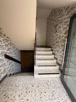 Eingang Flur Eingang Flur - Zweifamilienhaus in 31061 Alfeld mit 137m² kaufen