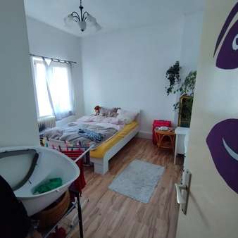 Schlafzimmer - Mehrfamilienhaus in 31787 Hameln mit 236m² kaufen