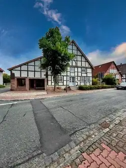 Schönes Fachwerkhaus mit Gestaltungspotential in Emmerthal  zu verkaufen