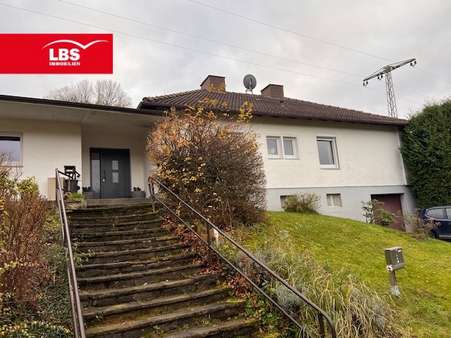 Haus mit Eingangsbereich - Einfamilienhaus in 31855 Aerzen mit 105m² kaufen