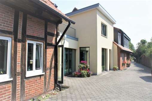 Gebäudeteile - Sonstige in 30916 Isernhagen mit 1256m² kaufen